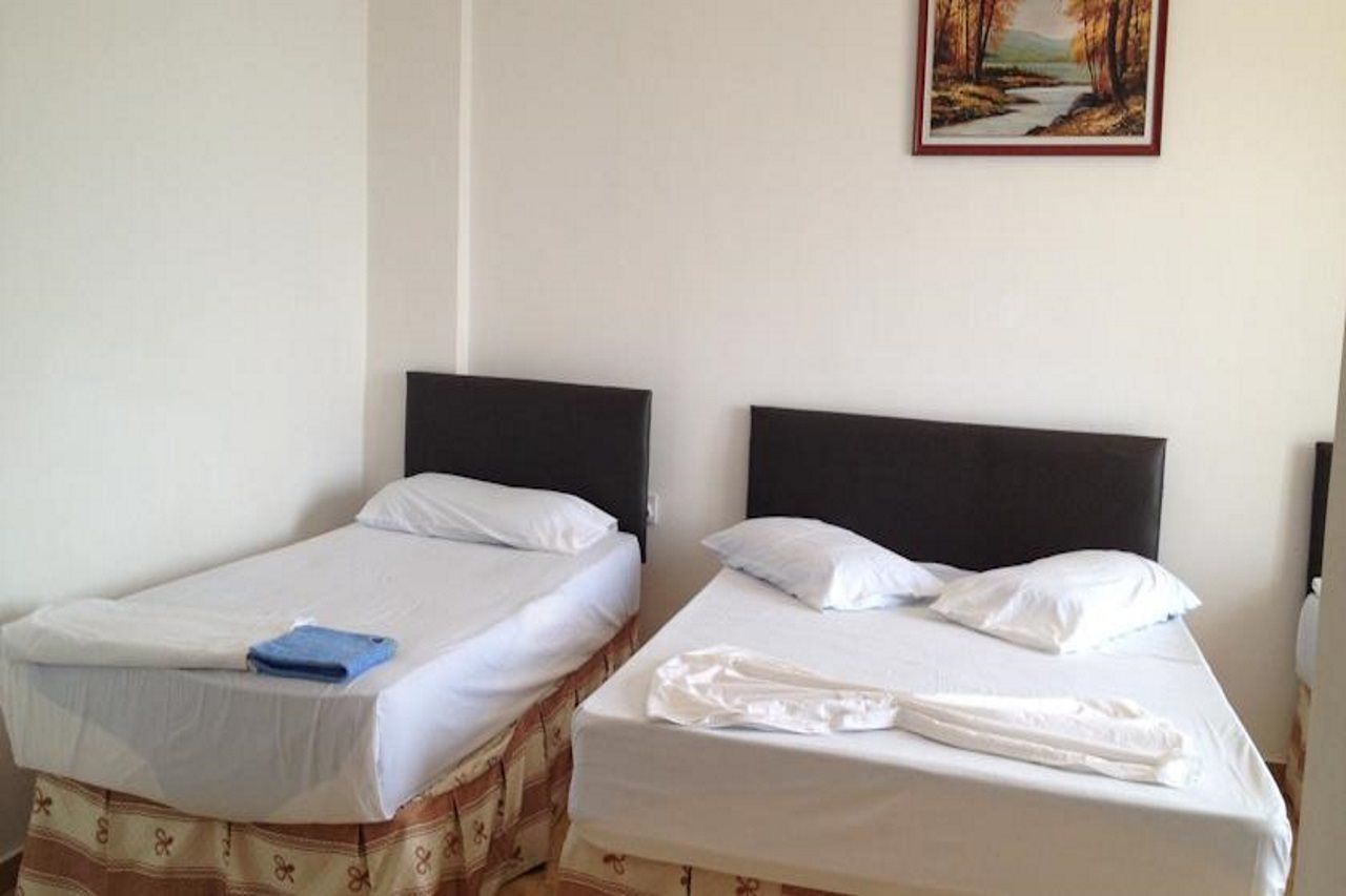 Mucobega Hotel Sarandë Exterior foto